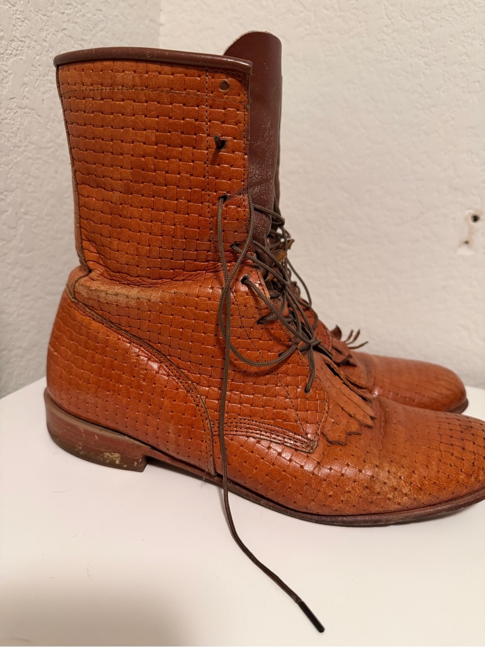 Vintage Justin Boots Tan/Brown Woven Leather Ankle Booties with Fringe Lace Up - Picture 2 of 6